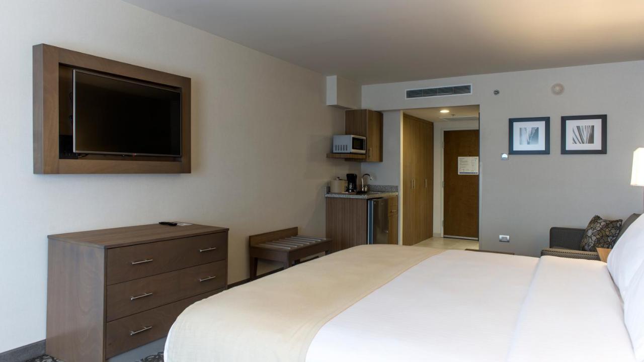 Holiday Inn Express & Suites Chihuahua Juventud By Ihg Exteriör bild