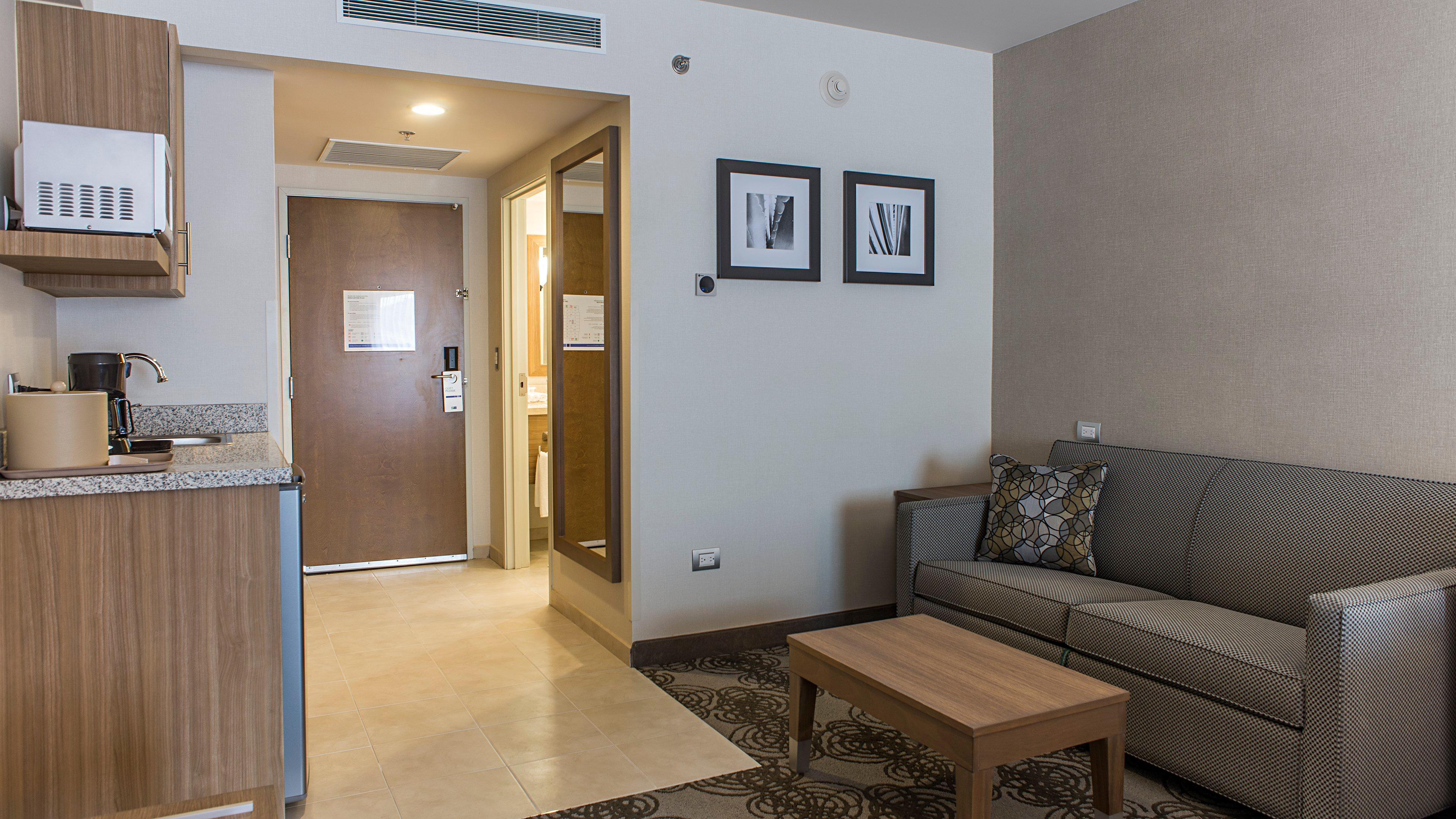 Holiday Inn Express & Suites Chihuahua Juventud By Ihg Exteriör bild