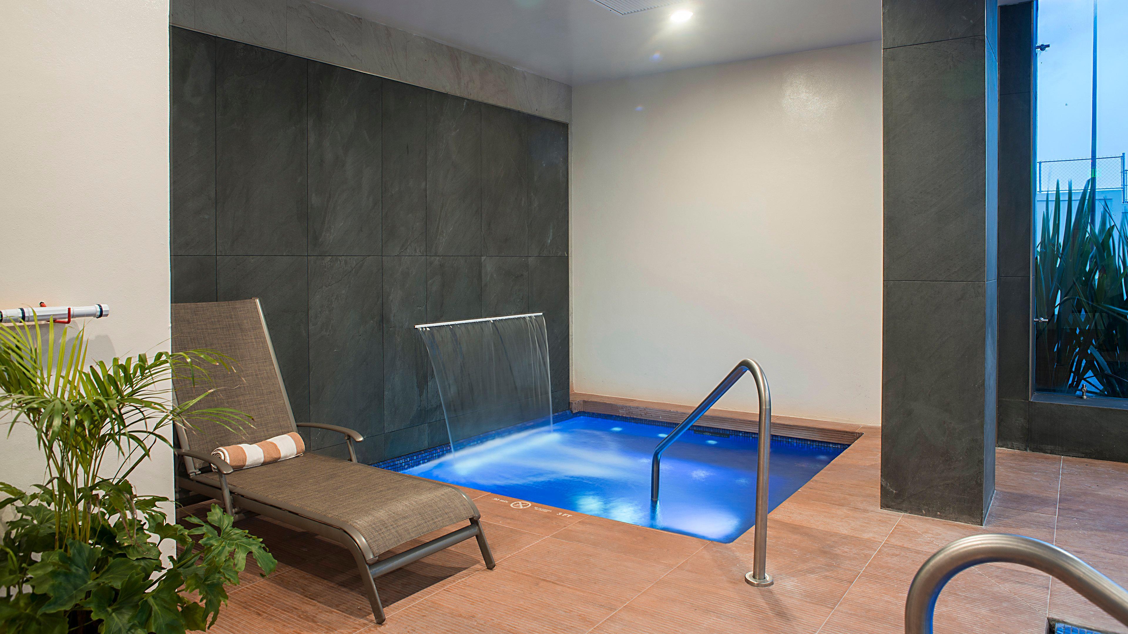 Holiday Inn Express & Suites Chihuahua Juventud By Ihg Exteriör bild