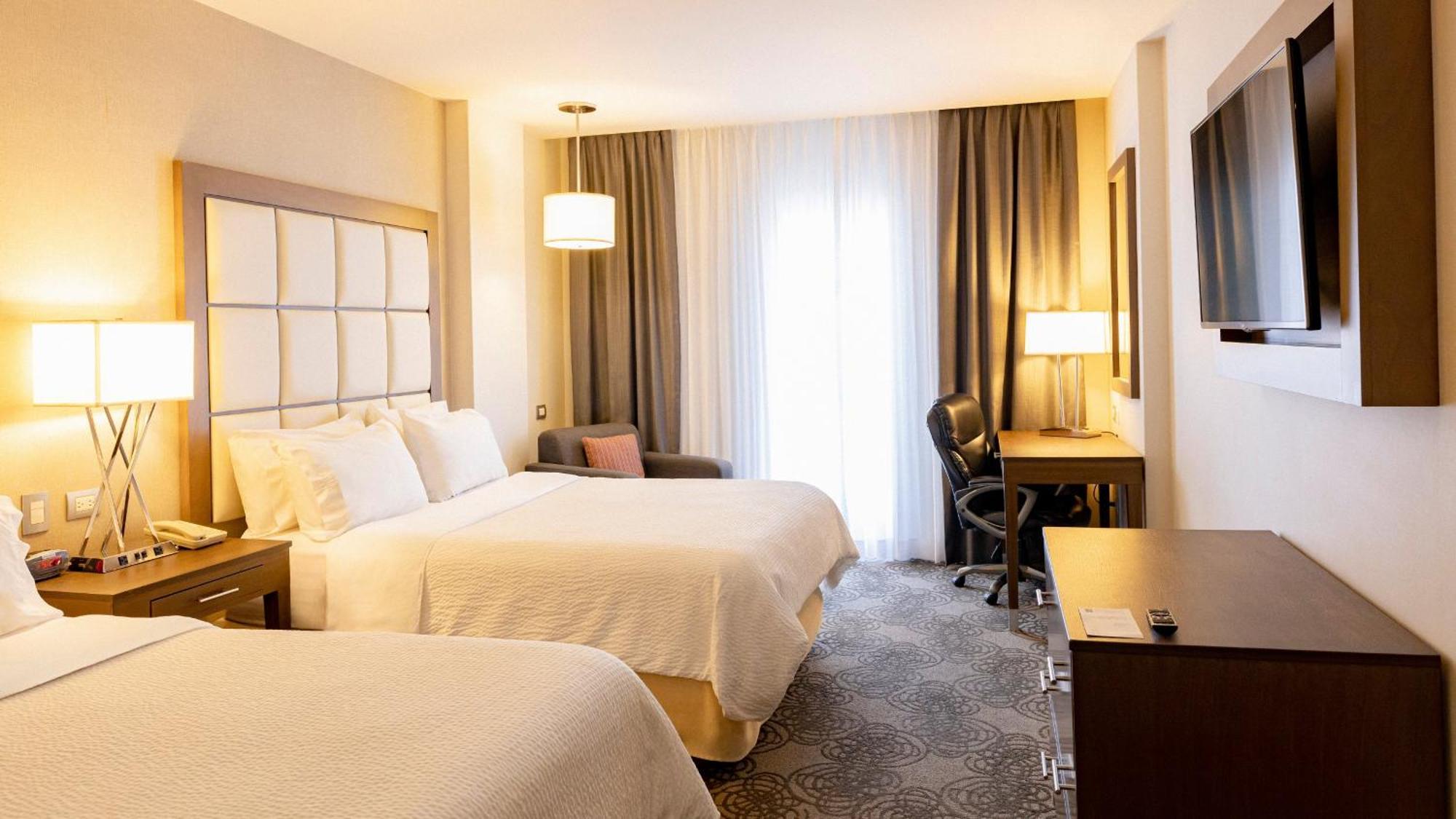 Holiday Inn Express & Suites Chihuahua Juventud By Ihg Exteriör bild
