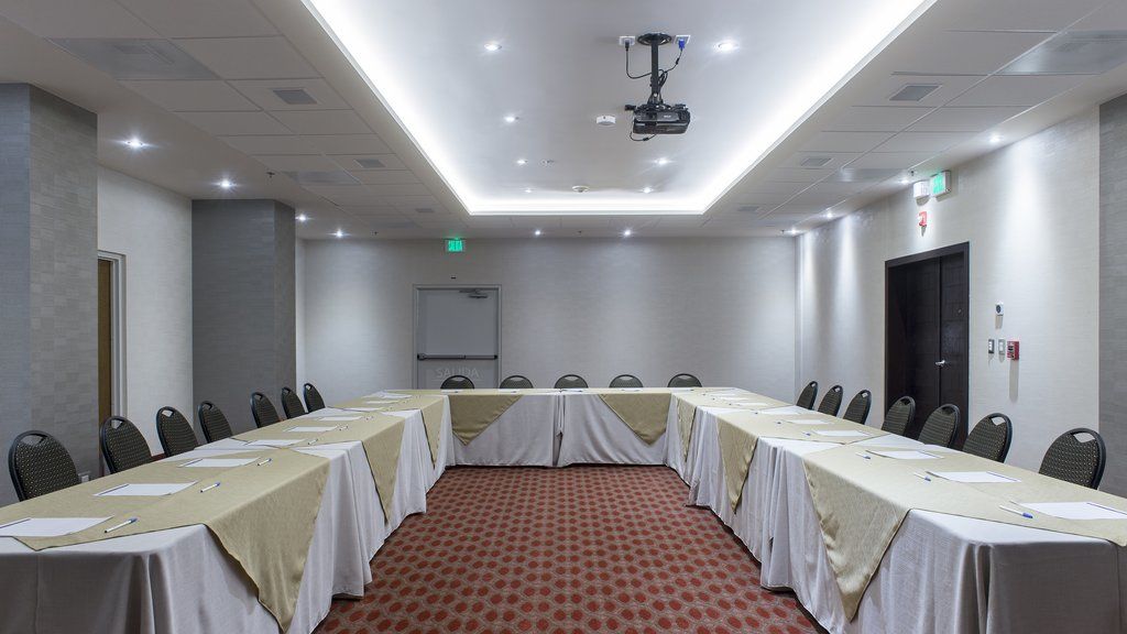 Holiday Inn Express & Suites Chihuahua Juventud By Ihg Exteriör bild
