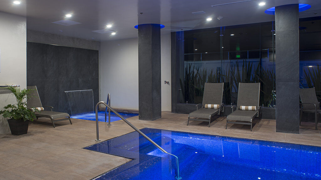 Holiday Inn Express & Suites Chihuahua Juventud By Ihg Exteriör bild